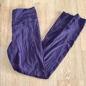 Women's Purple LULU LEMON LEGGINGS SIZE 6